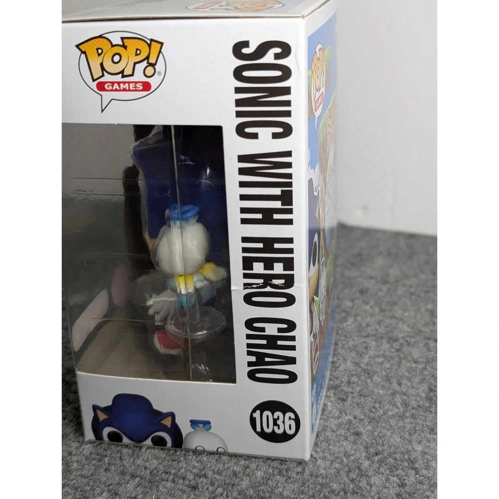 Funko‎ Pop! Vinyl: Sonic the Hedgehog Sonic with Chao (Flocked) Target Exclusive